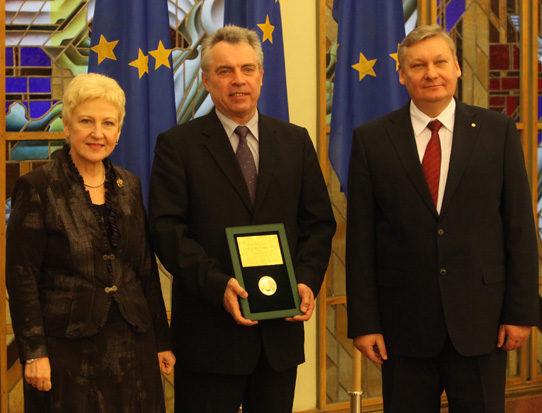 Jonas Liubertas, Dyrektor Generalny UAB Paroc i Marszałek Sejmu Republiki Litewskiej, Irena Degutienė